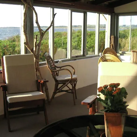 Two-bedroom Holiday In Roslev 3 *