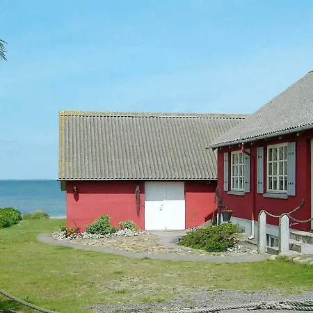 Holiday home Two-bedroom Holiday In Roslev 3 *